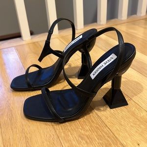 Steve Madden Structure Black Heels NEW